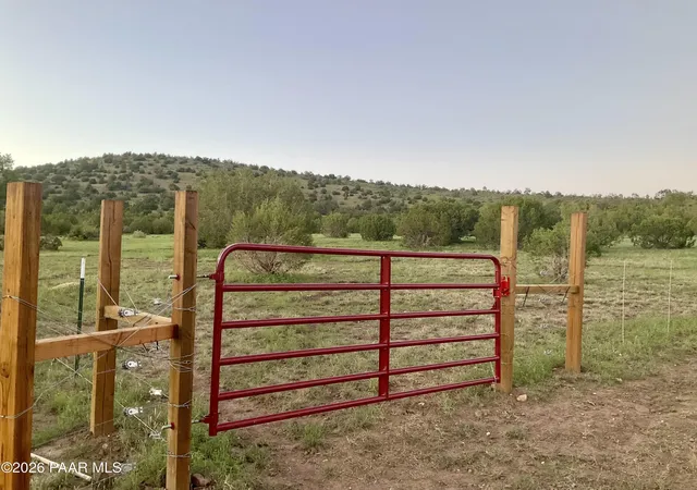 Photo 4 of House for sale at Lot 1141 Markham Pass, Seligman, AZ 86337 | MLS# 1083198 | Listing updated on 2026-08-20