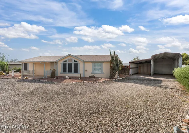 Photo 4 of Manufactured home for sale at 23705 W Cannon Dr, Congress, AZ 85332 | MLS# 1084514 | Listing updated on 2026-10-06