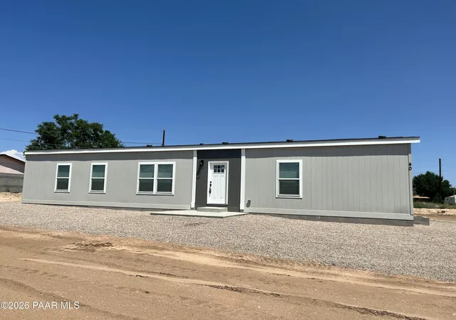 1st image of 40 W La Jolla Ln, Paulden, AZ 86334 | MLS# 1084242