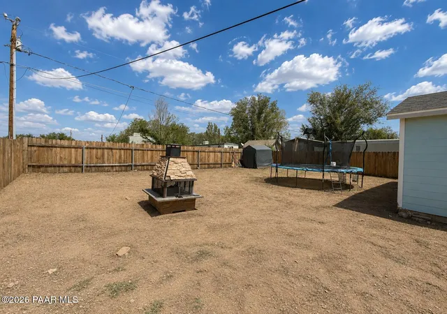 18th image of 330 W Arrowhead Dr, Paulden, AZ 86334 | MLS# 1084456