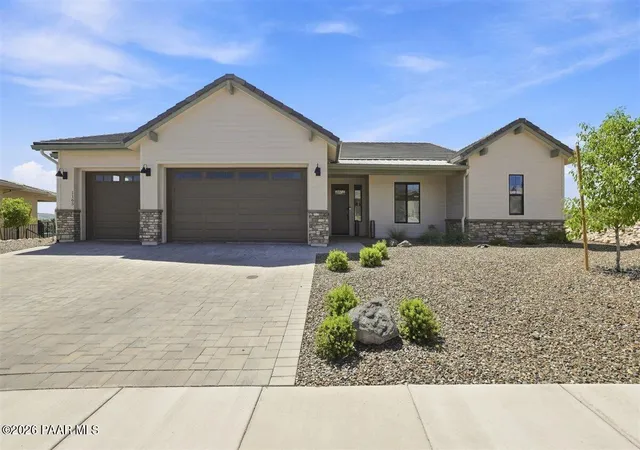 2nd image of 1165 S Lakeview Dr, Prescott, AZ 86301 | MLS# 1084207