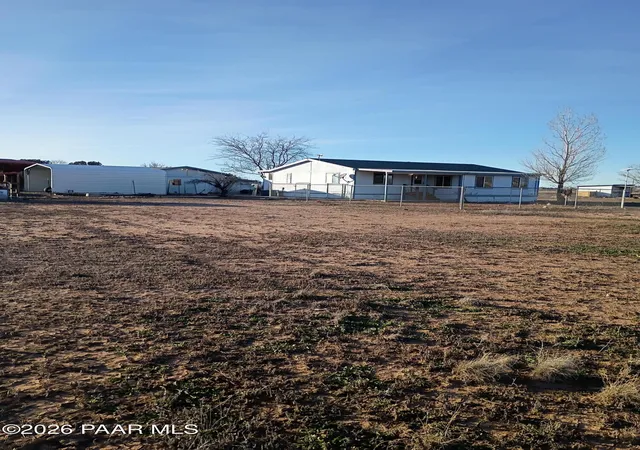 3rd image of 2050 W Curtis Ranch Rd, Paulden, AZ 86334 | MLS# 1084230