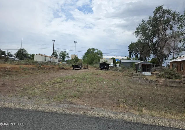 4th image of 47077 N Fifth St, Ash Fork, AZ 86320 | MLS# 1084331