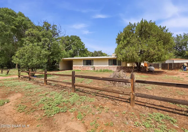 2nd image of 4010 E Meadow Ln, Rimrock, AZ 86335 | MLS# 1084424