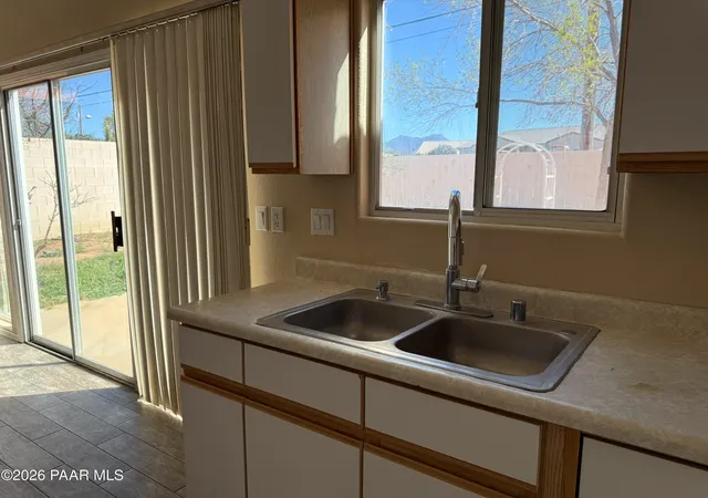 Photo 3 of Sale Pending at 3562 Heather Ave, Kingman, AZ 86401 | MLS# 1084452 | Listing updated on 2026-08-28