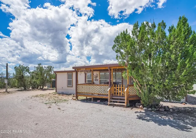 Photo 1 of Manufactured home for sale at 53770 N Mesa Dr, Seligman, AZ 86337 | MLS# 1084522 | Listing updated on 2026-08-28