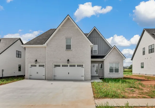 Photo 1 of Sale Pending at 222 Low Plains Ln, Clarksville, TN 37043 | MLS# 3147559 | Listing updated on 2026-08-30