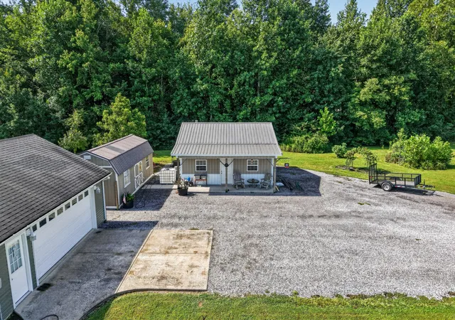 Photo 4 of Single family home for sale at 130 Bell Rd, Morrison, TN 37357 | MLS# 3319106 | Listing updated on 2026-09-01