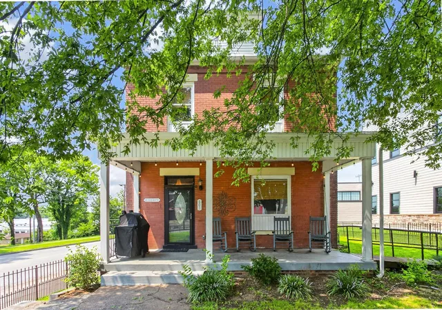 2nd image of 801 Franklin St, Clarksville, TN 37040 | MLS# 3502143