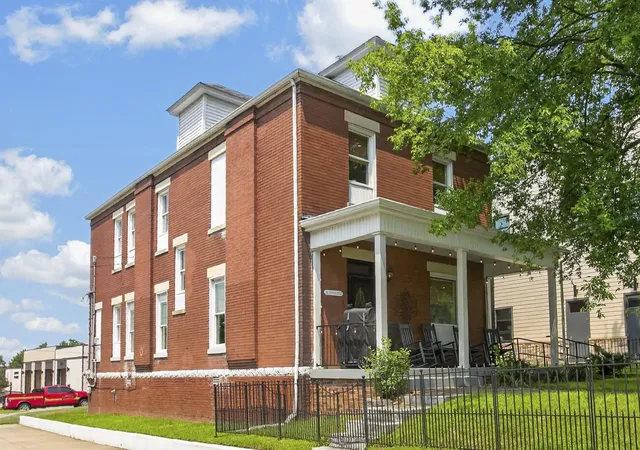 3rd image of 801 Franklin St, Clarksville, TN 37040 | MLS# 3502143