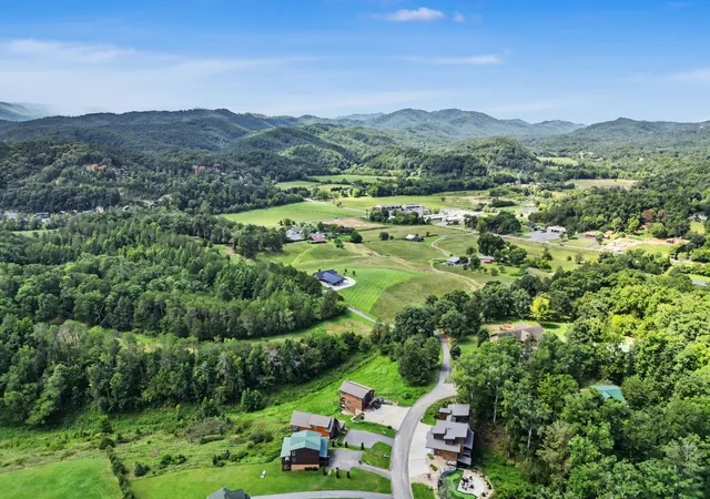 46th image of 2743 Dayne Dr, Sevierville, TN 37876 | MLS# 3512380