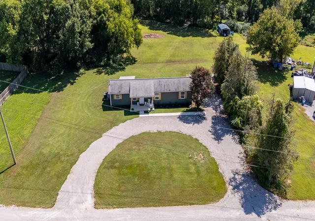 3rd image of 4990 Timothy Ln, Columbia, TN 38401 | MLS# 3516440