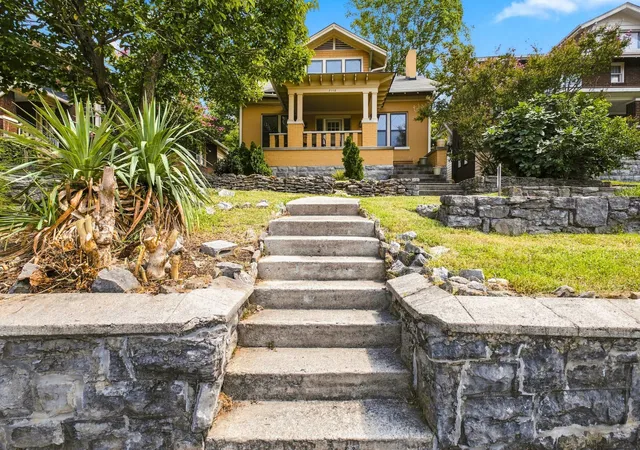 Photo 1 of Single family home for sale at 2112 15th Ave S, Nashville, TN 37212 | MLS# 3529235 | Listing updated on 2026-08-30