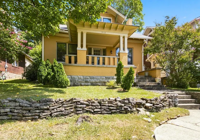 Photo 2 of Single family home for sale at 2112 15th Ave S, Nashville, TN 37212 | MLS# 3529235 | Listing updated on 2026-08-30