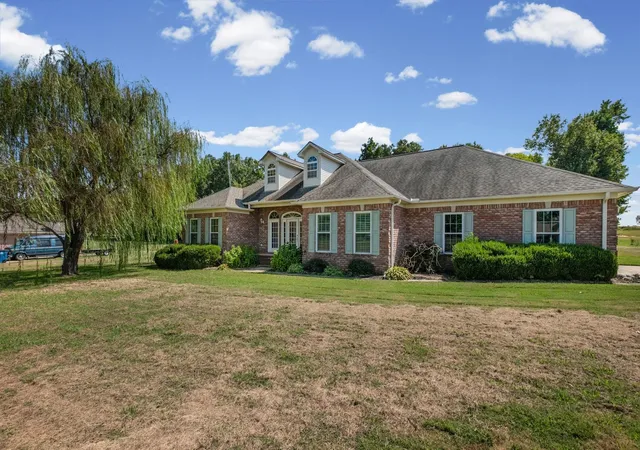Photo 2 of Single family home for sale at 371 Brierhedge Rd, Covington, TN 38019 | MLS# 3529190 | Listing updated on 2026-08-30