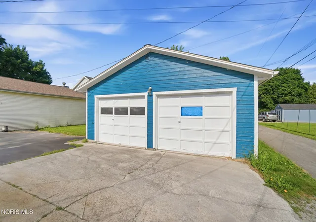 Photo 10 of Sale Pending at 615 S Wood St, Fostoria, OH 44830 | MLS# 10011735 | Listing updated on 2026-09-04
