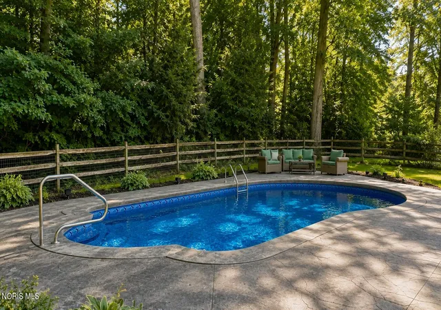 5th image of 7257 Whispering Oak Dr, Sylvania, OH 43560 | MLS# 10011710