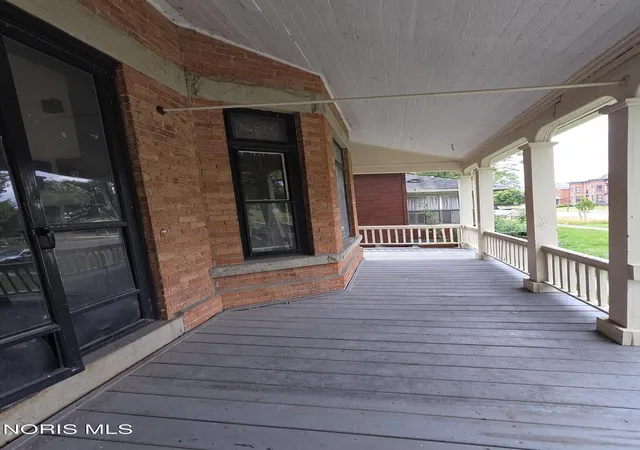 3rd image of 1012 N Superior St, Toledo, OH 43604 | MLS# 10011742