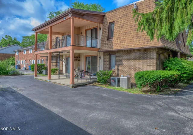 image of 5544 Cresthaven Ln, Toledo, OH 43614 | MLS# 10011732