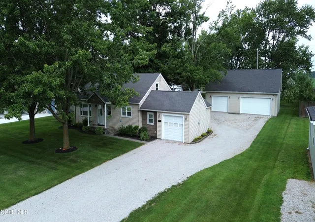 1st image of 27919 Watson Rd, Defiance, OH 43512 | MLS# 10011767