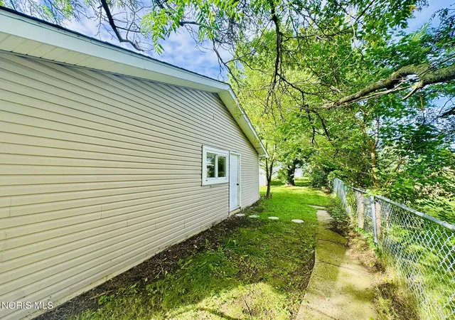 Photo 4 of Single family home for sale at 934 Haver Dr, Hicksville, OH 43526 | MLS# 10012042 | Listing updated on 2026-09-14