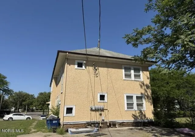 Listing Photo 4 - Condo for sale in building located at 2240 Franklin Ave, Toledo, OH 43620