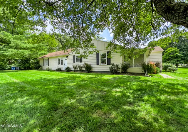 Photo 2 of Single family home for sale at 4436 Foxglove Rd, Toledo, OH 43623 | MLS# 10012568 | Listing updated on 2026-08-31