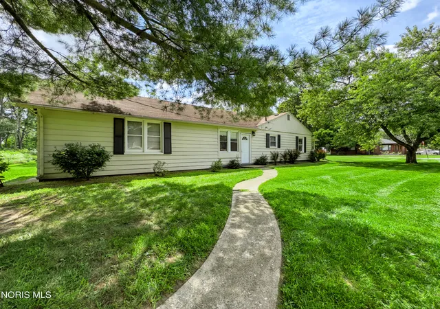 Photo 4 of Single family home for sale at 4436 Foxglove Rd, Toledo, OH 43623 | MLS# 10012568 | Listing updated on 2026-08-31