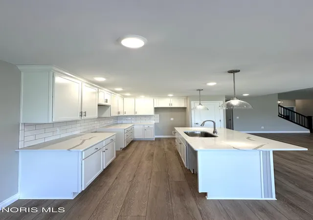 Photo 3 of Single family home for sale at 15128 Sugar Maple Dr, Perrysburg, OH 43551 | MLS# 10012695 | Listing updated on 2026-08-30