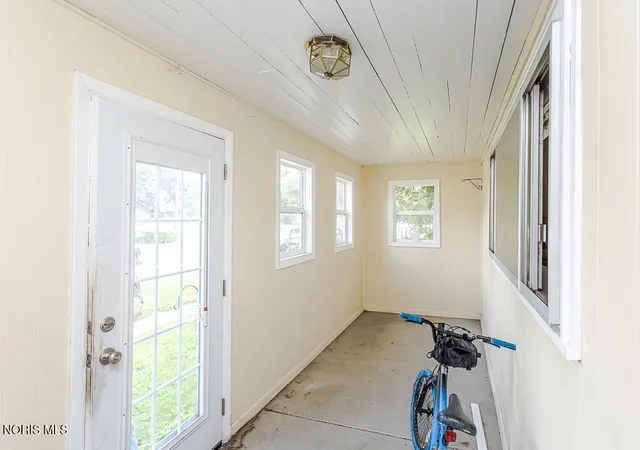 Photo 4 of Single family home for sale at 11025 Shepler Ave, Whitehouse, OH 43571 | MLS# 10012702 | Listing updated on 2026-09-06