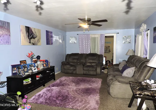 Photo 4 of Single family home for sale at 2001 Bakewell St, Toledo, OH 43605 | MLS# 10012699 | Listing updated on 2026-08-31