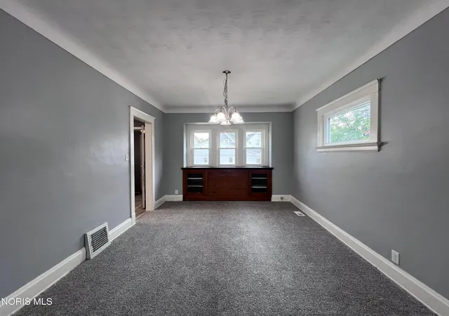 Photo 4 of Sale Pending at 1024 Indiana Ave, Toledo, OH 43607 | MLS# 10012696 | Listing updated on 2026-09-07