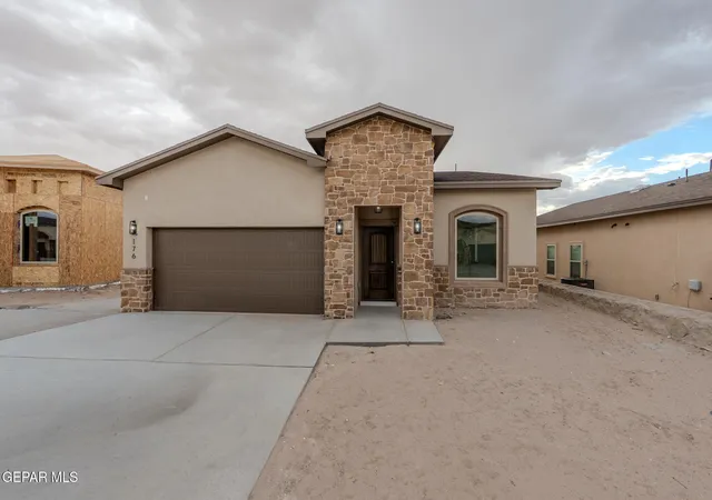 Photo 1 of Single family home for sale at 176 Dawson St, Santa Teresa, NM 88008 | MLS# 941806 | Listing updated on 2026-08-26