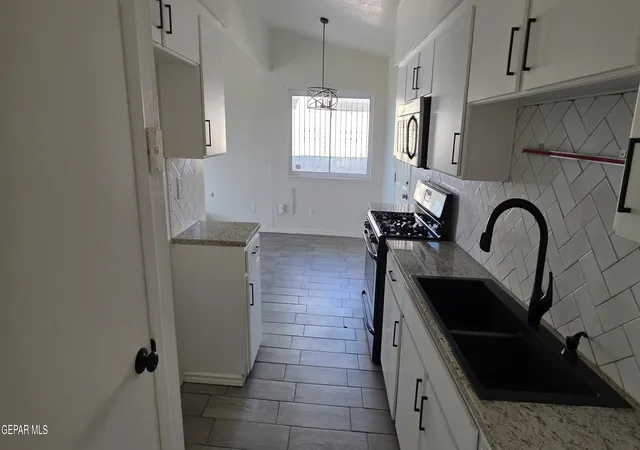 Photo 3 of Single family home for sale at 5028 Sagittarius Ave, El Paso, TX 79924 | MLS# 949122 | Listing updated on 2026-09-20