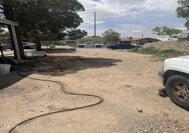 Photo 3 of Land for sale at 5617 Rosa Ave, El Paso, TX 79905 | MLS# 949926 | Listing updated on 2026-08-24