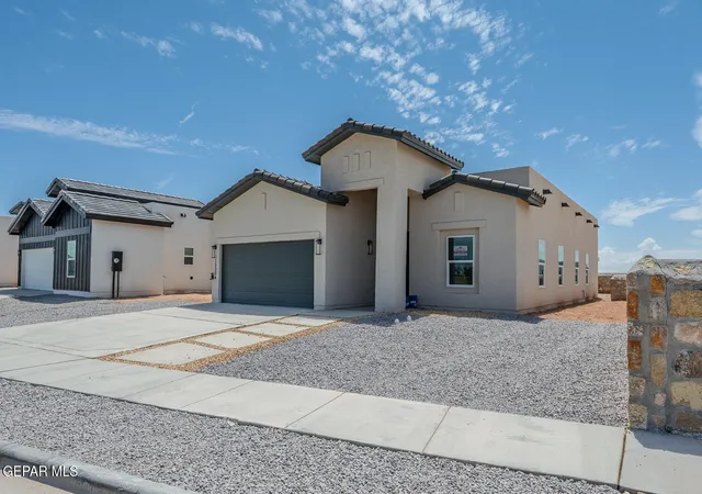 Photo 3 of Single family home for sale at 15304 Imagine Dr, El Paso, TX 79938 | MLS# 948104 | Listing updated on 2026-08-16