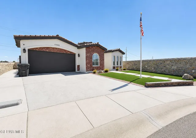 Photo 2 of Single family home for sale at 13400 Emerald Rose Ct, Horizon City, TX 79928 | MLS# 949952 | Listing updated on 2026-10-26