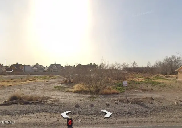 Photo 4 of Land for sale at 10340 Socorro Rd, El Paso, TX 79927 | MLS# 949125 | Listing updated on 2026-08-10