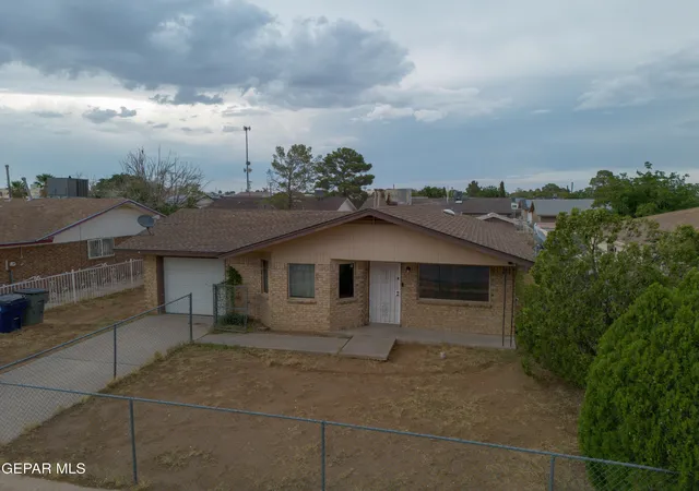 Photo 3 of Single family home for sale at 10832 Sapphire St, El Paso, TX 79924 | MLS# 949107 | Listing updated on 2026-09-06