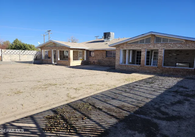 Photo 2 of Single family home for sale at 631 Mike Maros St, Fabens, TX 79838 | MLS# 949116 | Listing updated on 2026-08-10