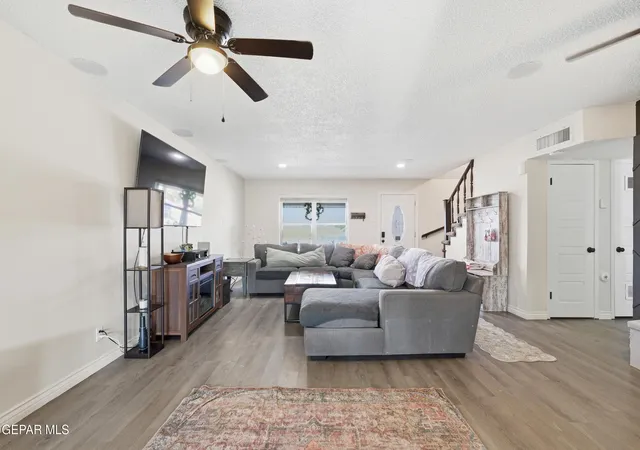 Photo 4 of Single family home for sale at 10433 Ponderosa St, El Paso, TX 79924 | MLS# 949167 | Listing updated on 2026-09-06
