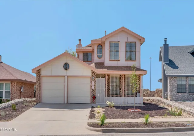 Photo 3 of Single family home for sale at 7741 Waterhouse Dr, El Paso, TX 79912 | MLS# 949269 | Listing updated on 2026-09-19