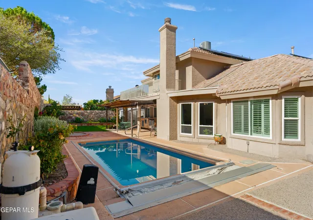 Photo 3 of Single family home for sale at 1156 Regal Ridge Dr, El Paso, TX 79912 | MLS# 950023 | Listing updated on 2026-09-19