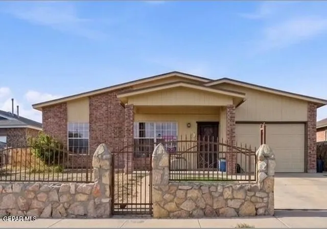 Photo 1 of Single family home for sale at 14309 Venecia Dr, El Paso, TX 79928 | MLS# 949338 | Listing updated on 2026-08-26
