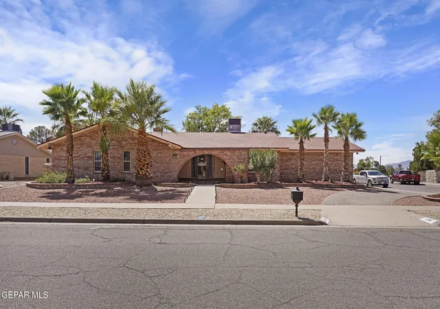 Photo 3 of Single family home for sale at 1739 Tommy Aaron Dr, El Paso, TX 79936 | MLS# 949363 | Listing updated on 2026-09-03