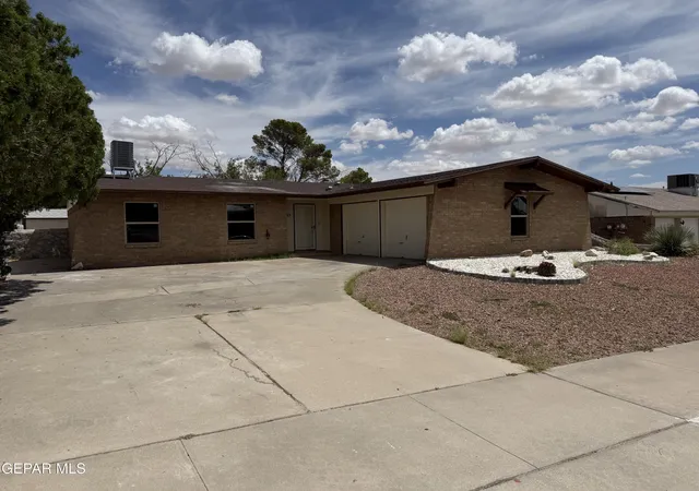 Photo 1 of Single family home for sale at 4525 Aries Dr, El Paso, TX 79924 | MLS# 949633 | Listing updated on 2026-08-19