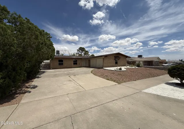 Photo 2 of Single family home for sale at 4525 Aries Dr, El Paso, TX 79924 | MLS# 949633 | Listing updated on 2026-08-19