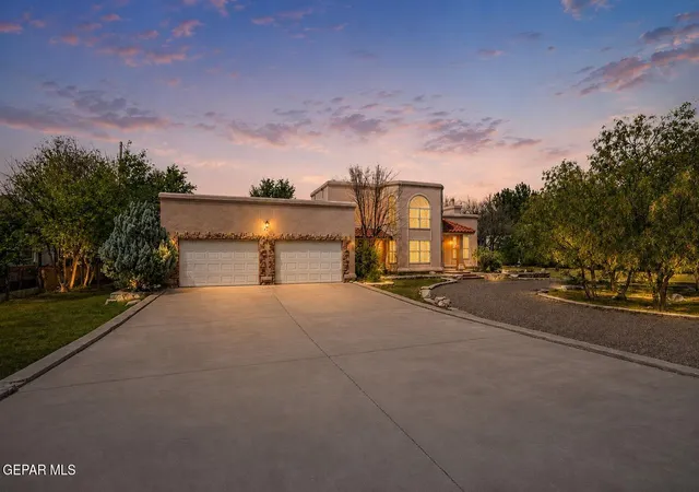 Photo 2 of Single family home for sale at 949 Kelso St, El Paso, TX 79932 | MLS# 949907 | Listing updated on 2026-09-01