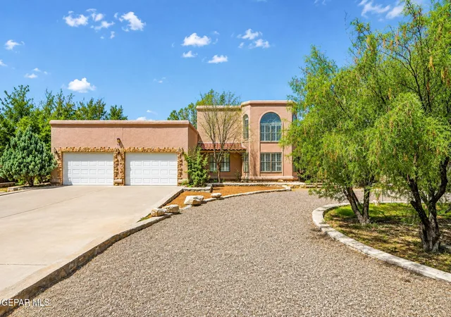 Photo 3 of Single family home for sale at 949 Kelso St, El Paso, TX 79932 | MLS# 949907 | Listing updated on 2026-09-01