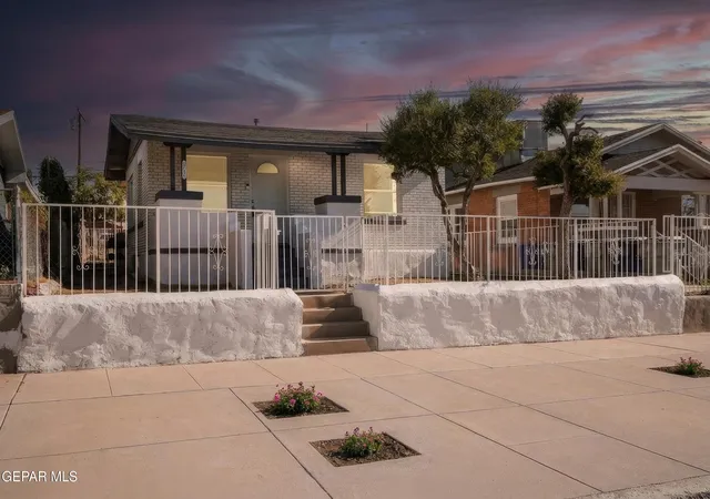 Photo 4 of Single family home for sale at 2721 Sacramento Ave, El Paso, TX 79930 | MLS# 949969 | Listing updated on 2026-10-12